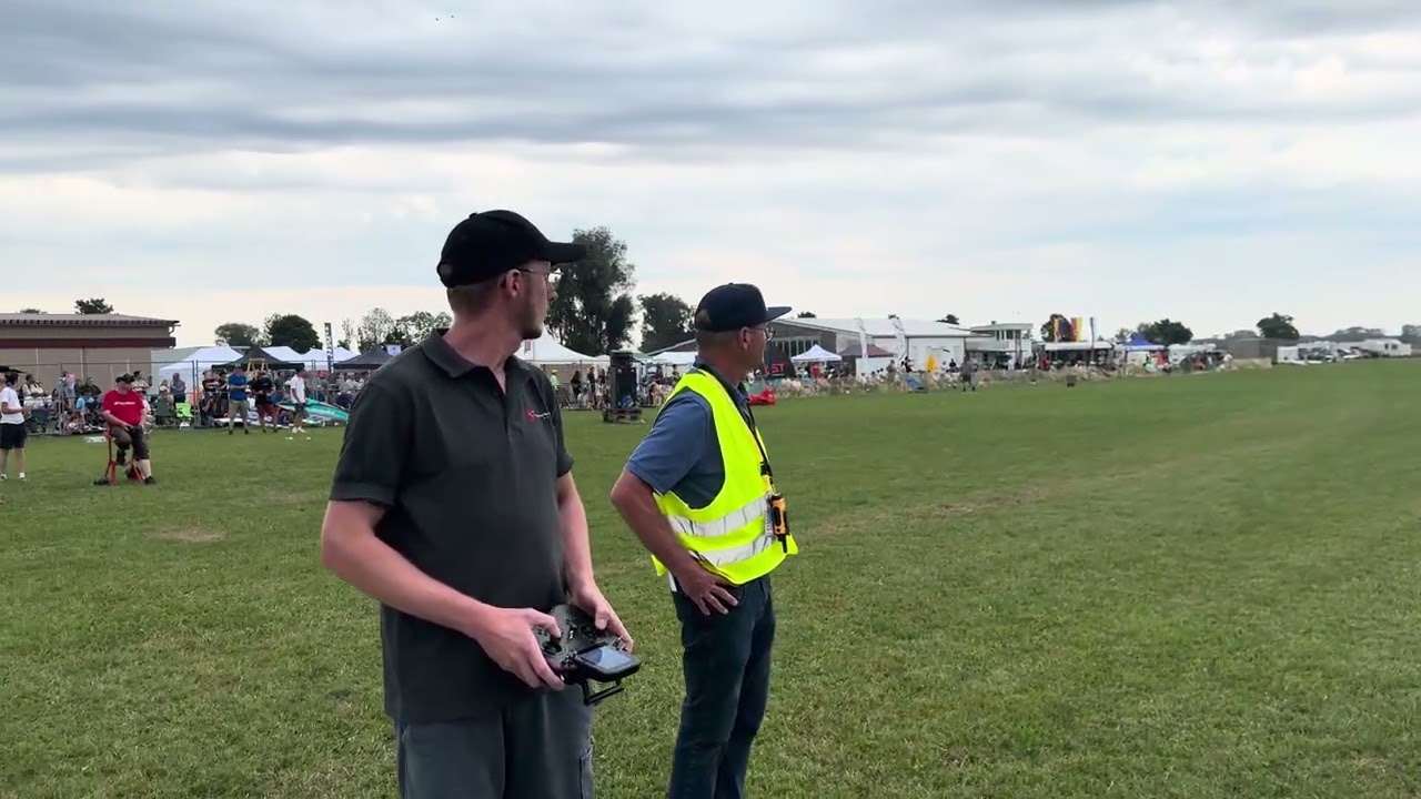 Bücker Jungmeister von Valentin semmler und die kleine AeroNaut Bücker jungmeister von Clemens Höll