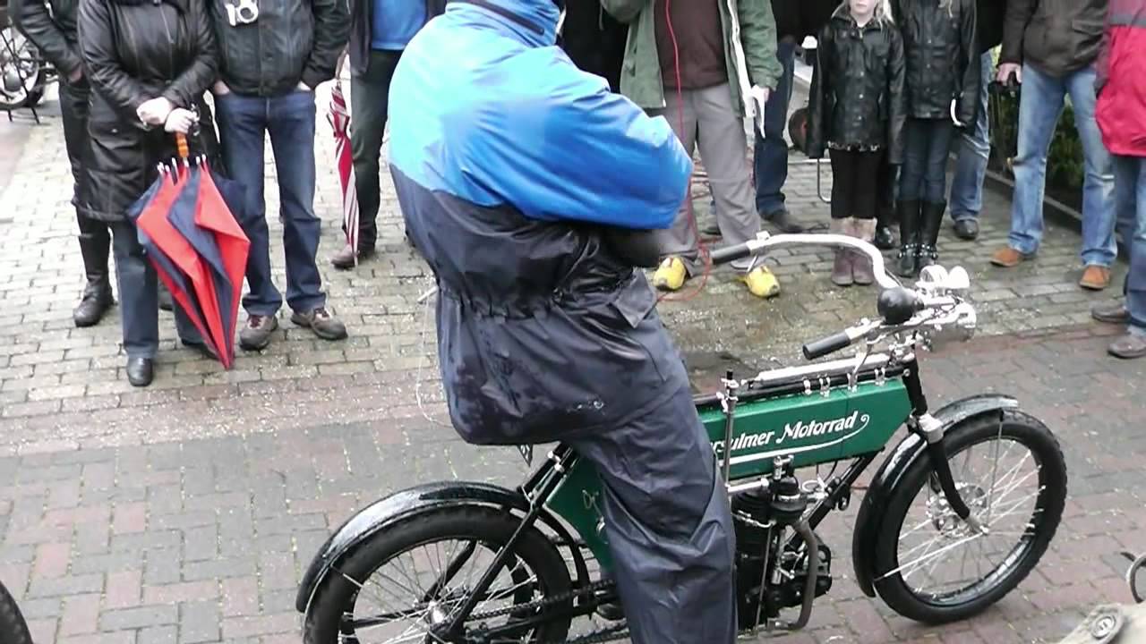 Toertocht rondom Gees oude motoren Gees.21-04-2011.