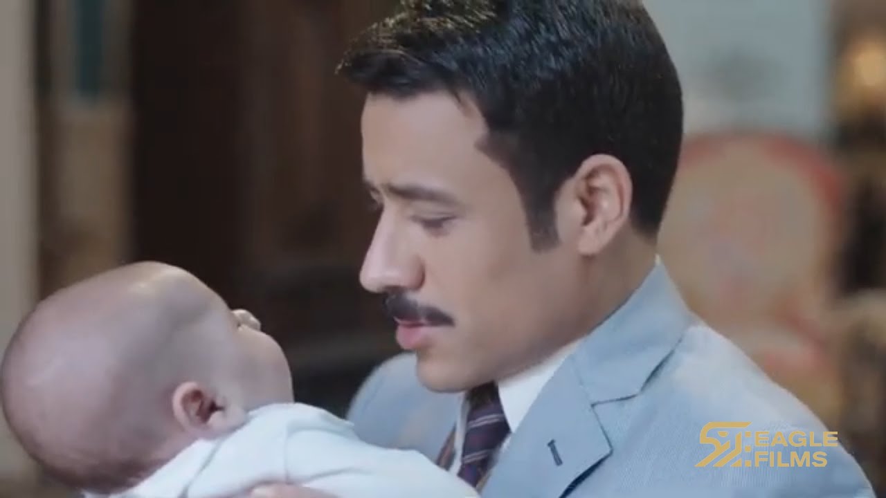 بعد ما نكره، جتله فرصة يحضن ابنه لأول مرة... مشهد مؤثر جداً من #جراند_أوتيل