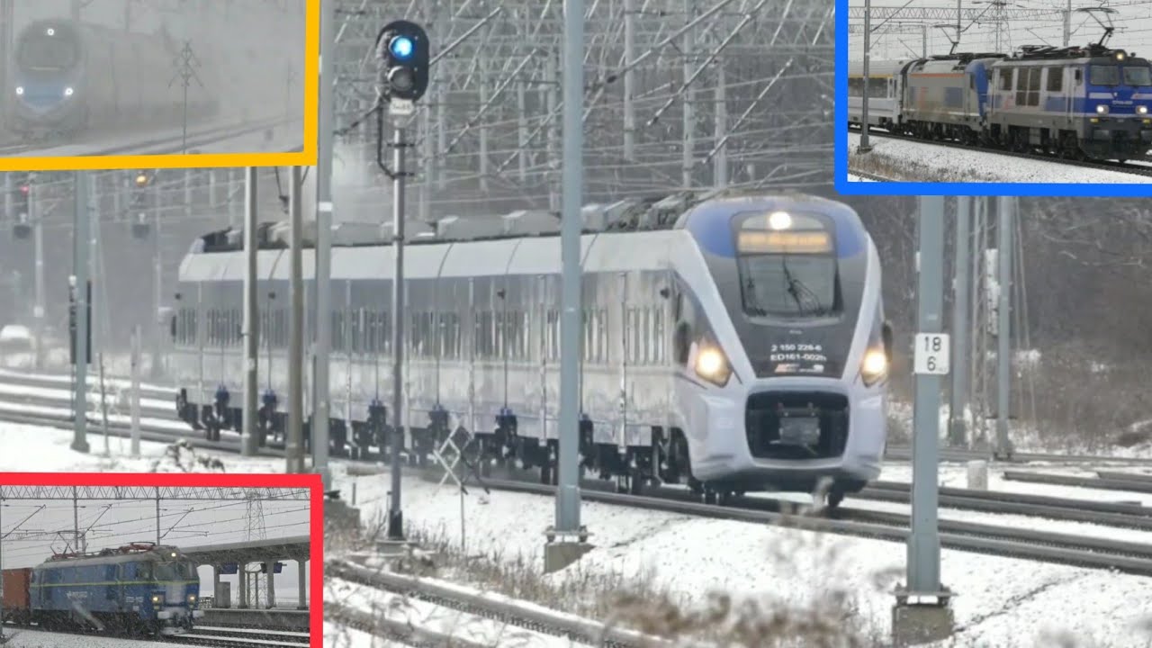 Pociągi w Parzniewie zimą. Linia kolejowa nr 1/447