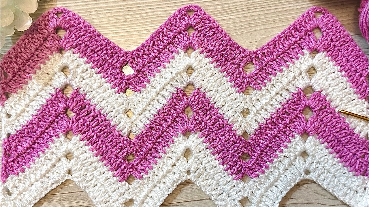 Easy Crochet Zigzag Pattern for Beginners | How to Crochet Baby Blanket, Top & Tunic