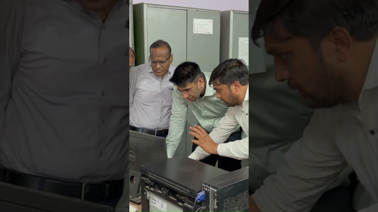 Hathras | जिलाधिकारी अतुल वत्स द्वारा कलेक्ट्रेट का औचक निरीक्षण। #dmhathras #dmatulvats #hathras