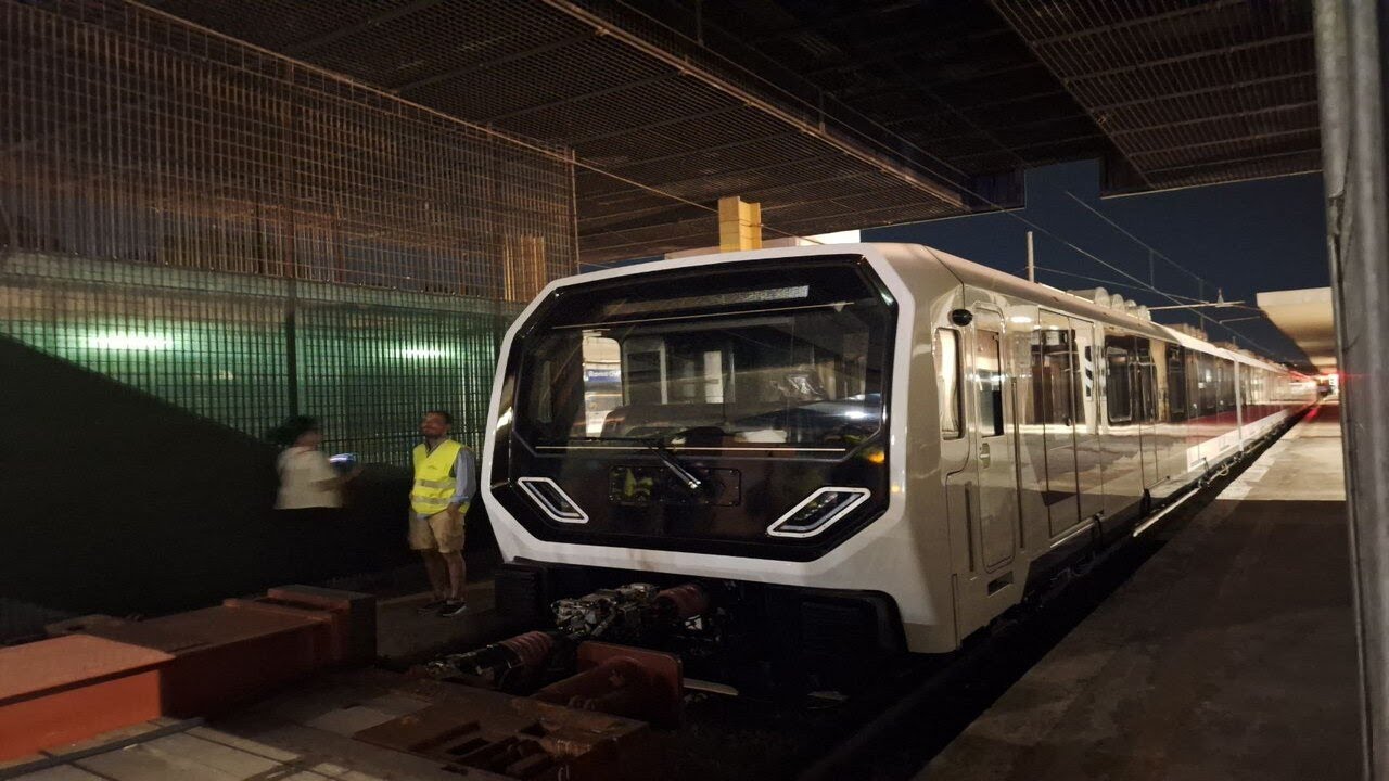 Arrivo del secondo treno Hitachi per la Linea B della metropolitana di Roma