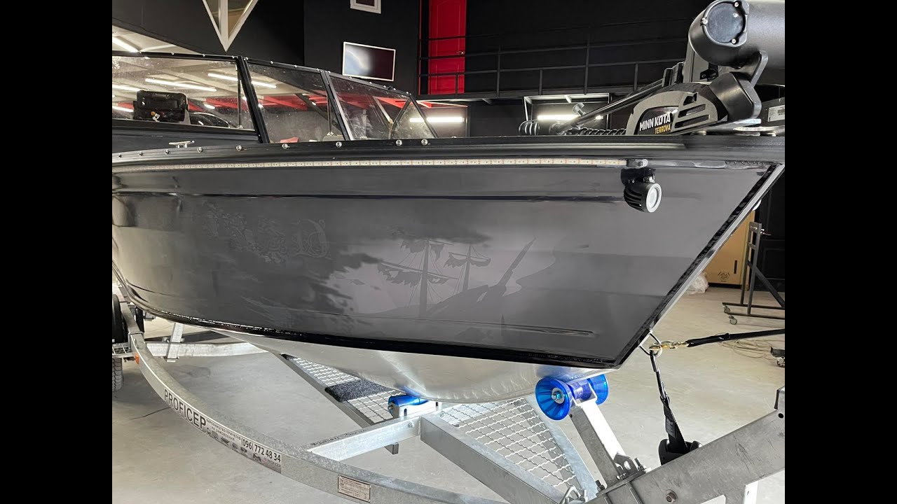 Powerboat 525 + Mercury F150. Индивидуальный дизайн. Музыка. Подсветки. Fish-master.com.ua