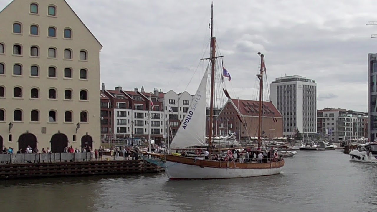 Baltic Sail Gdańsk.  Parada żaglowców i jachtów. Sailing ships and yachts parade.