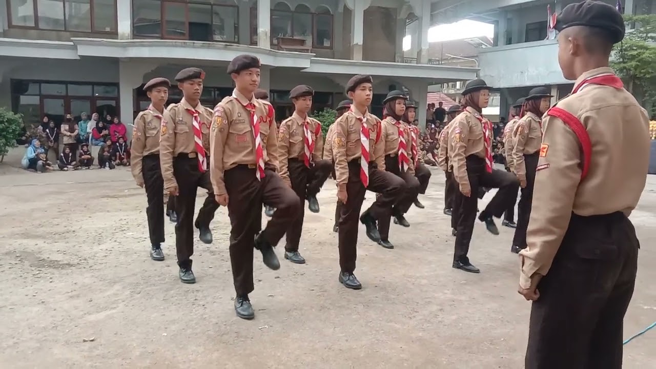 Juara 2 Variasi Formasi Pramuka MTsN 1 Bandung - 2023