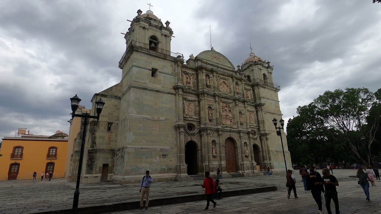 Oaxaca de Juarez - Iglesia de Santo Domingo - Andador - Zócalo