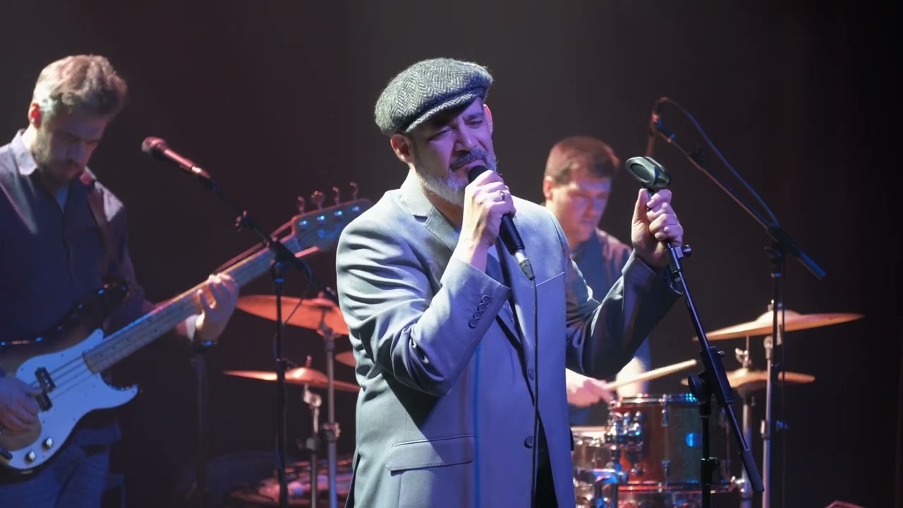 Come in the water - Kiko and the Blues Refugees feat BJ Cole live at Sons de Vez 2022