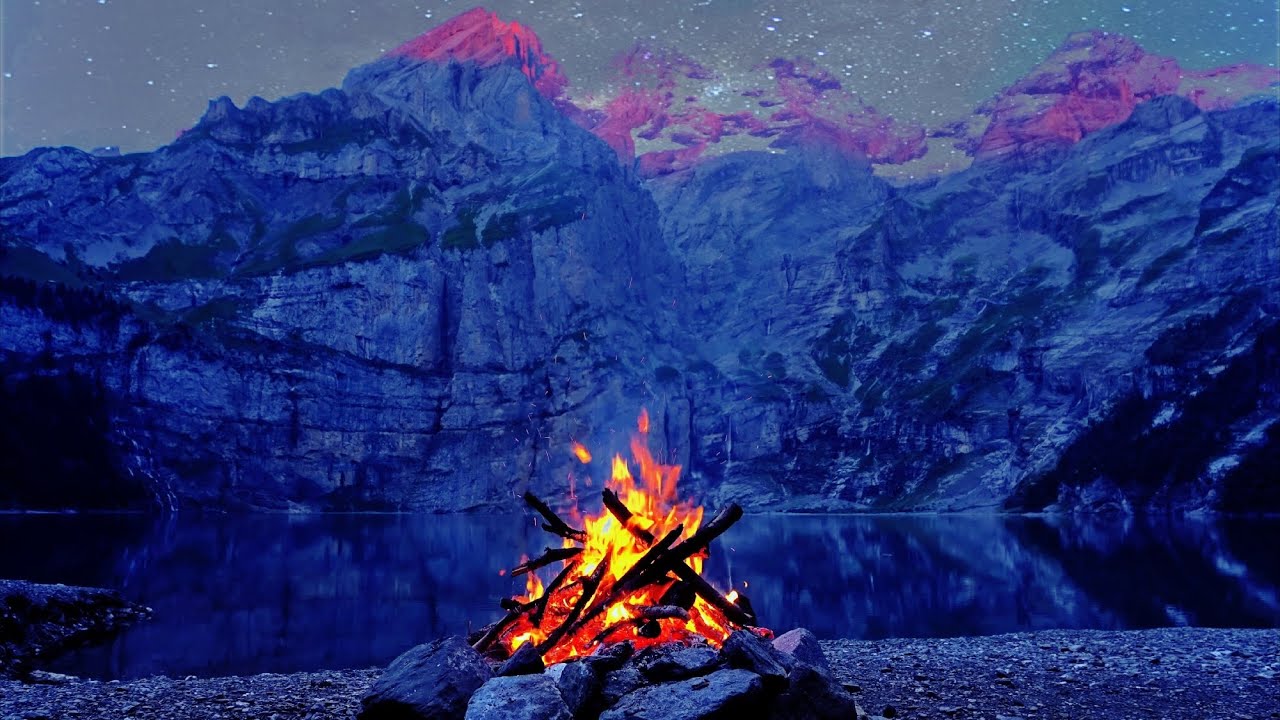 Realtime 4K Campfire with Mirrored Mountains in the Lake. Perfect for Relaxation & Romance!