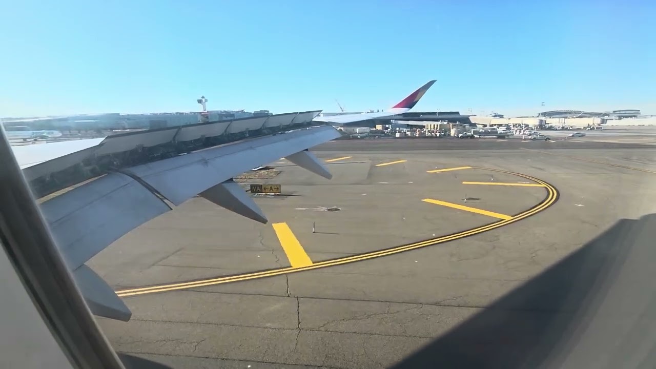 뉴욕 JFK공항 착륙 후 안내방송 | After Landing Announcement at New York JFK Airport