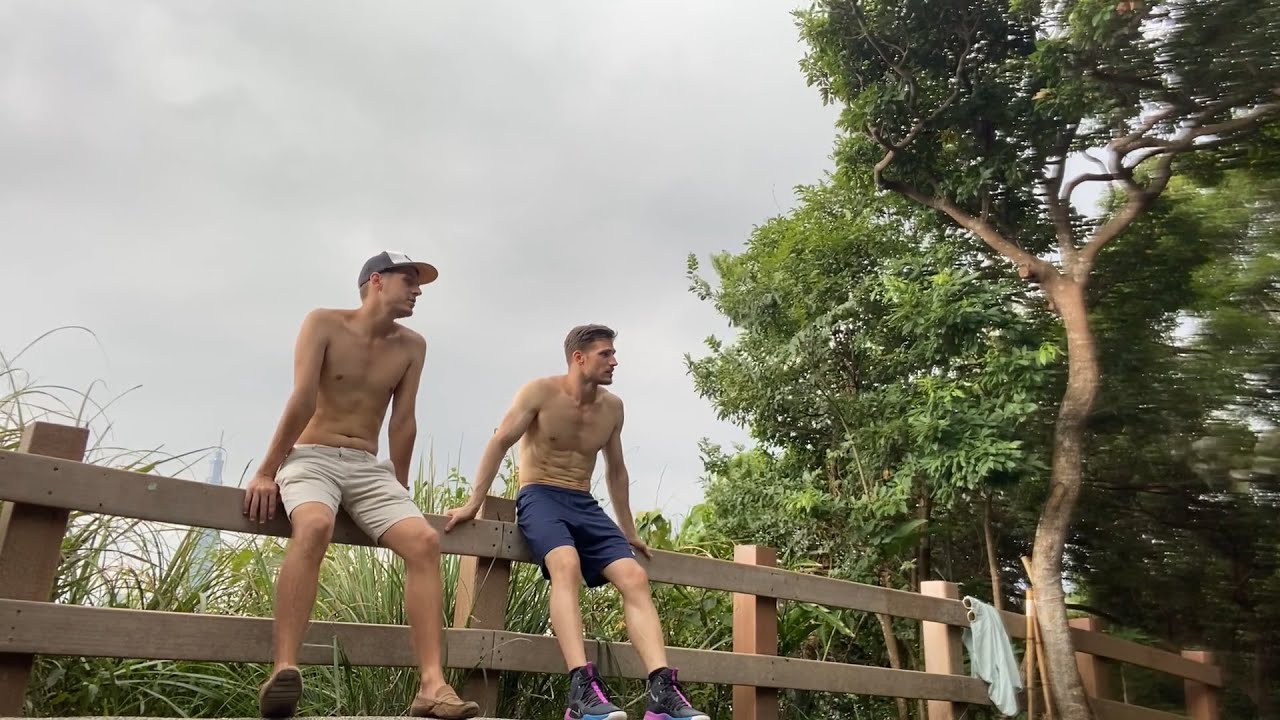 Vlog Vol. 5 - Hiking 爬山