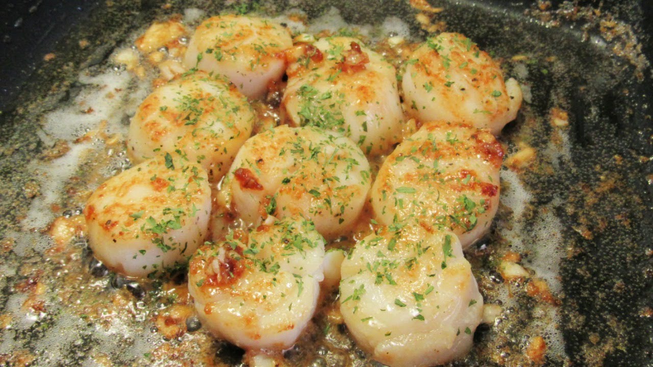 Scallops con ajo, mantequilla y perejil I Lorentix