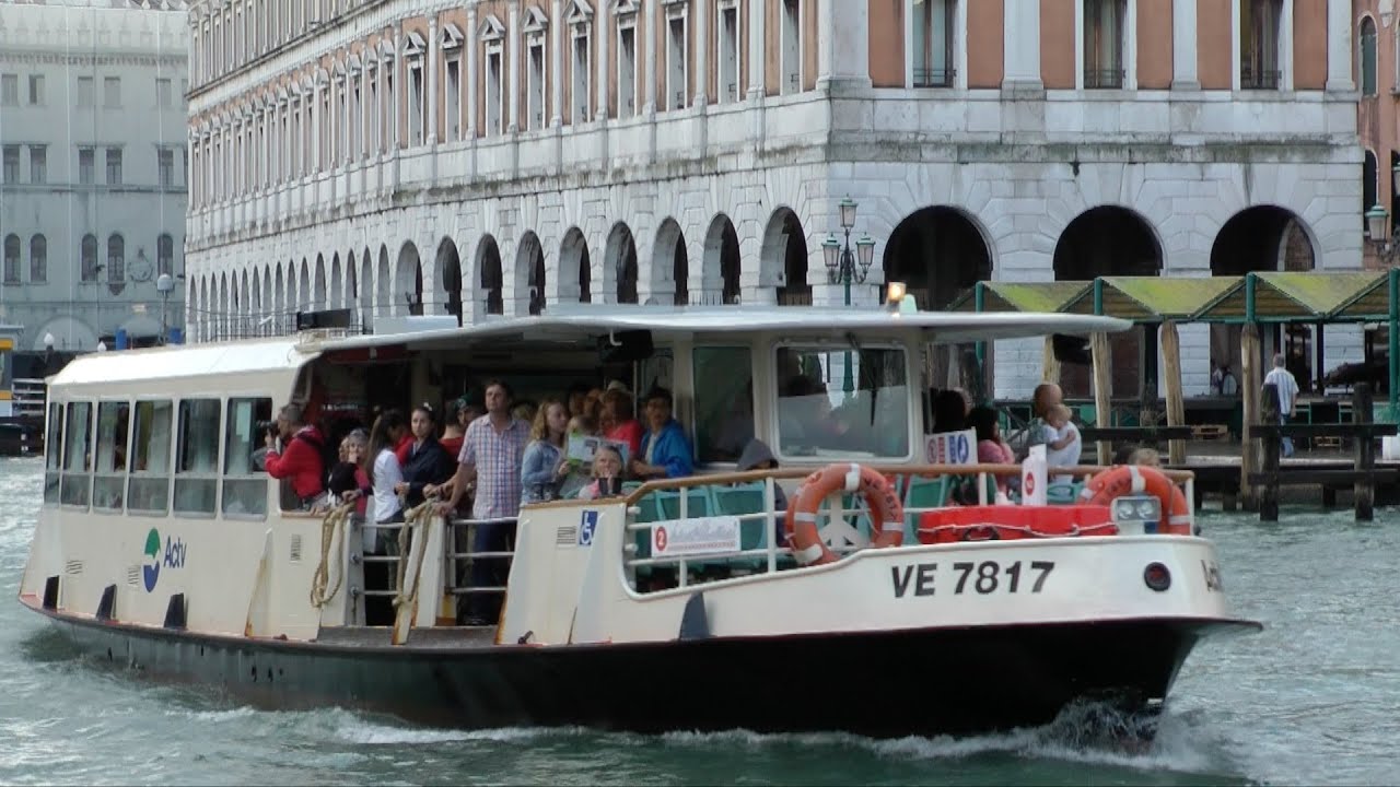 Vaporetti Veneziani \ Venice Water Bus