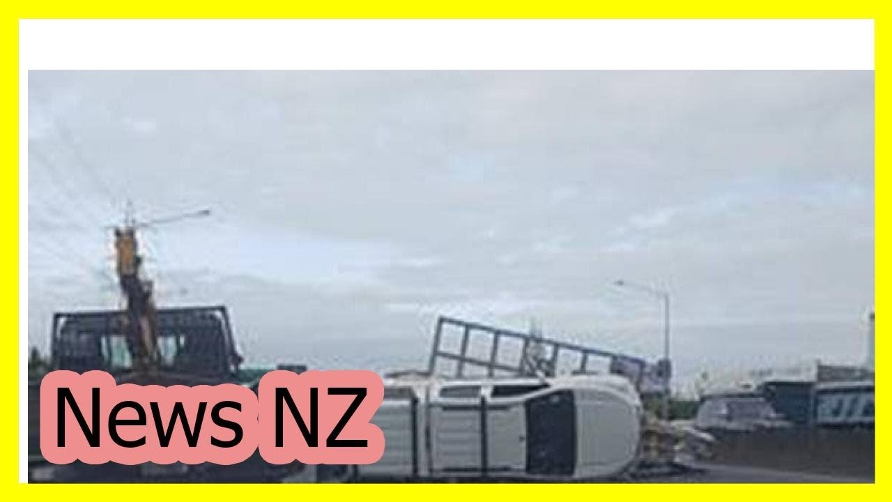 Second Southern Motorway crash causes even longer delays[News NZ 24h]