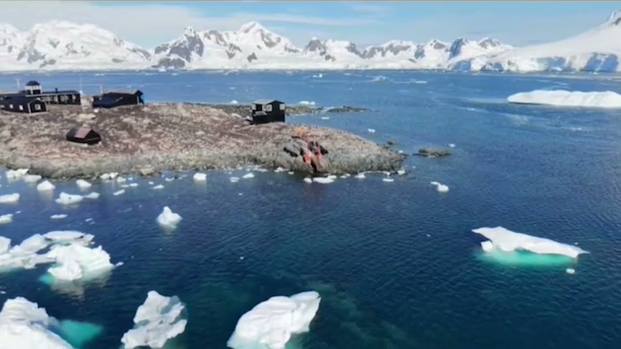 75 AÑOS Base Aérea Antártica Presidente Gabriel González Videla