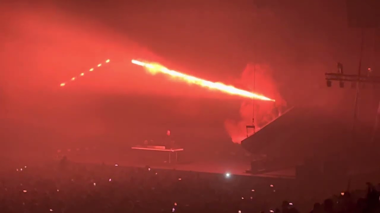 Vitalic - Poison Lips - Paris Accor Arena