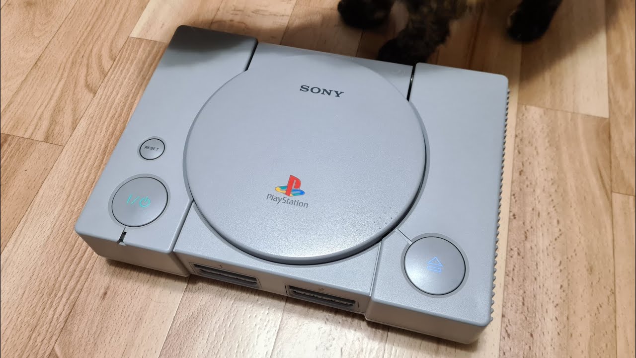 Testing Sony Playstation SCPH-7502 before Sold