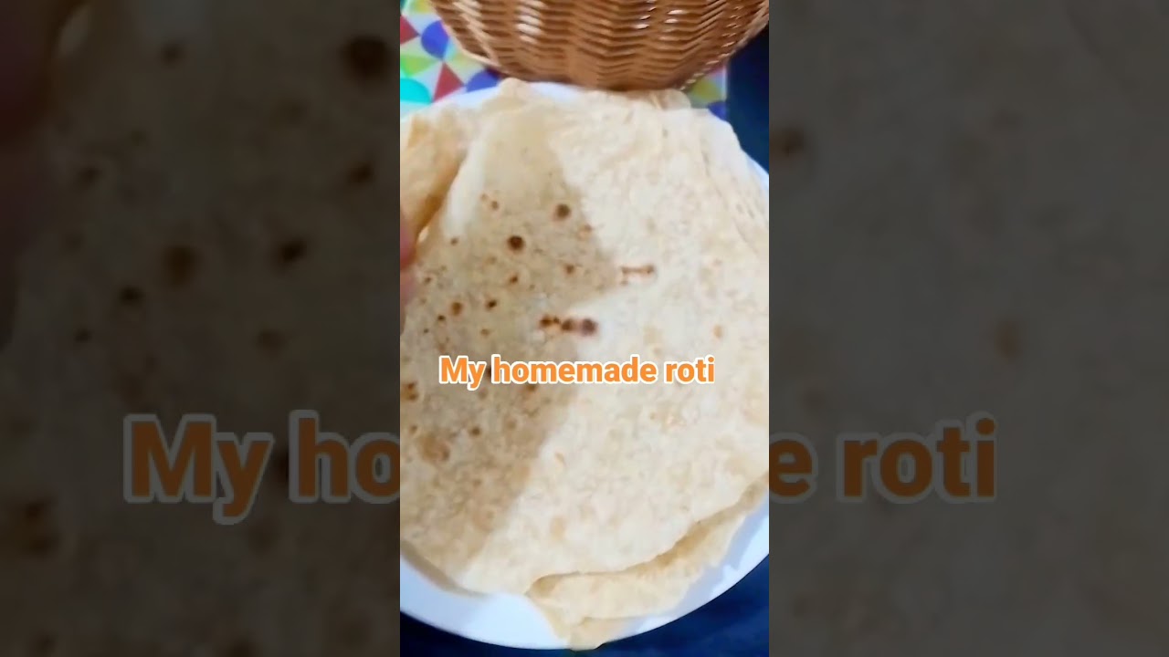 my homemade roti simple recipe that goes well with curry dishes yum!! 😋😋 