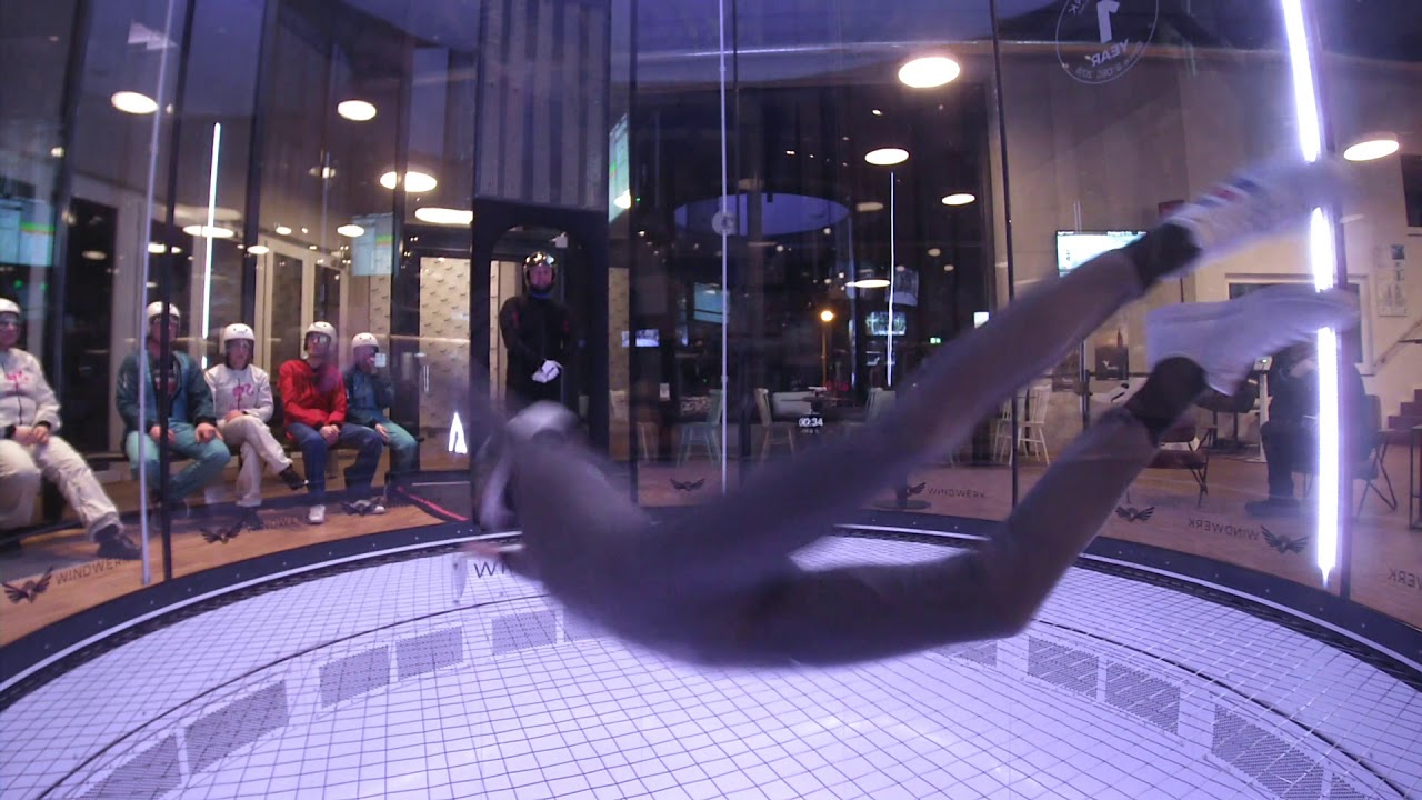Indoor Skydiving im Windwerk in Winterthur