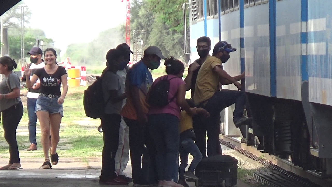 tren 814 por estación Las Breñas