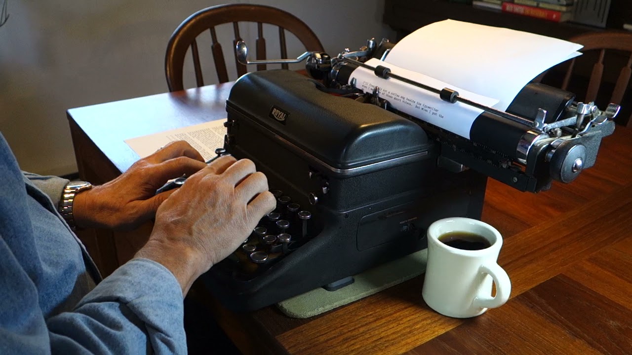 1940 Royal KMM typewriter at work