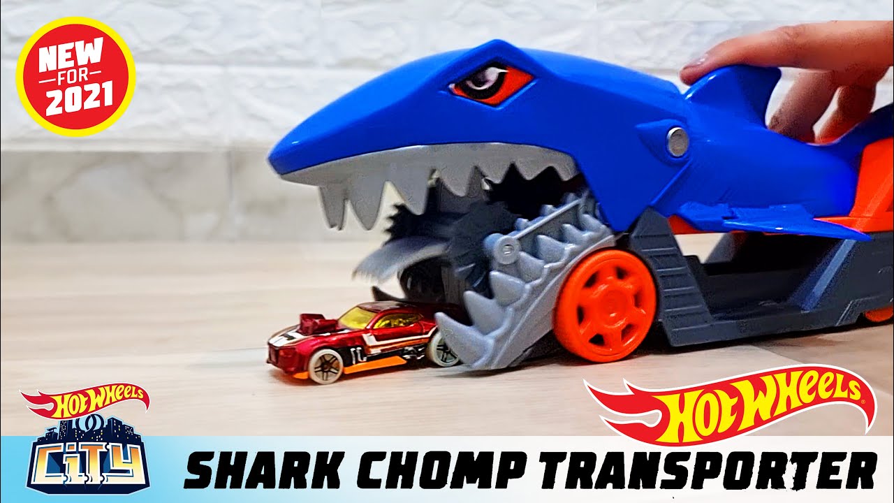 HOT WHEELS CITY NEW 2021 SHARK CHOMP TRANSPORTER, Eating Cars !! Review