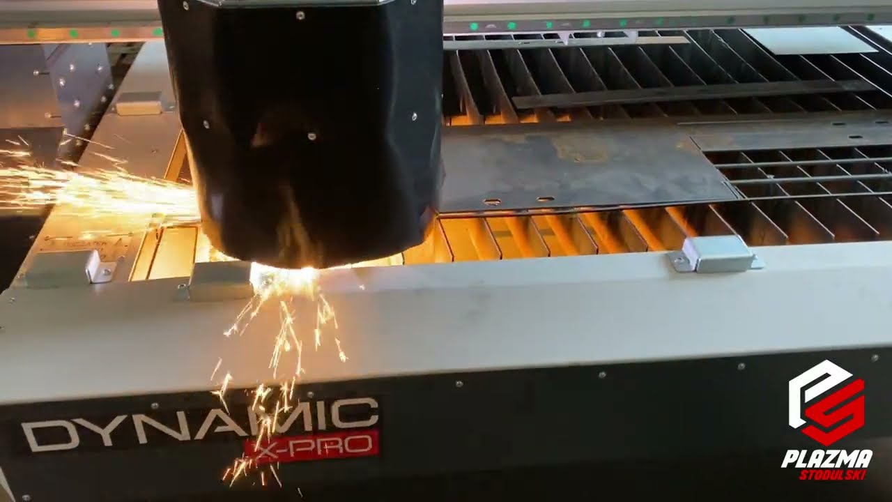 Wycinanie blachy plazmą na przecinarce STIGAL DYNAMIC X-PRO