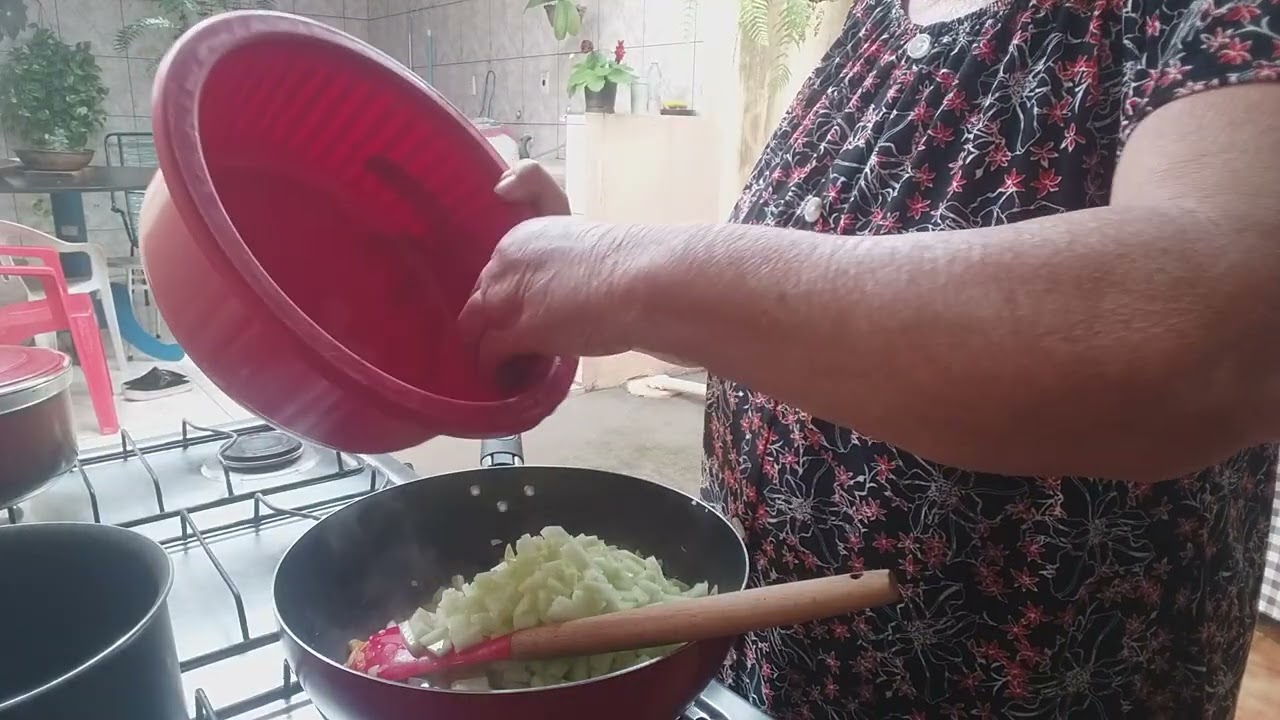 MAMÃO  VERDE  REFOGADO ,  OTIMO, SABOROSO.