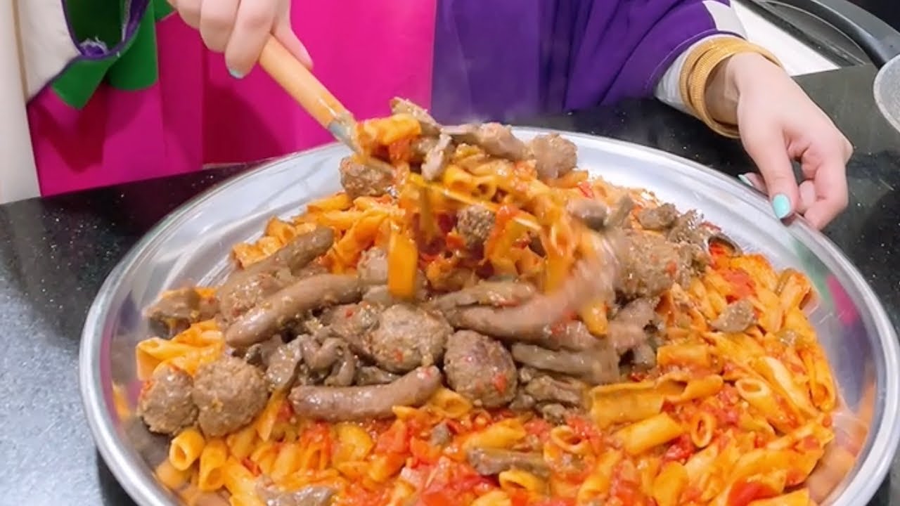 لما تعملي الواجب مع حماتك وجوزك 😂