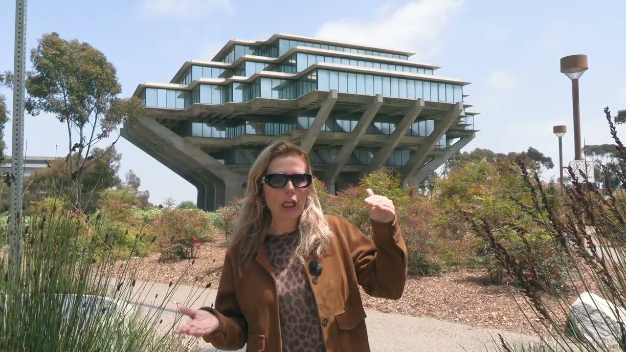 La Jolla's Most Iconic Building! 🏛️✨ Geisel Library