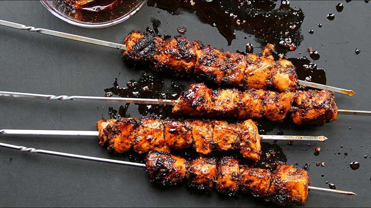 How to Make Mint & Aleppo Pepper Marinated Chicken Kebabs
