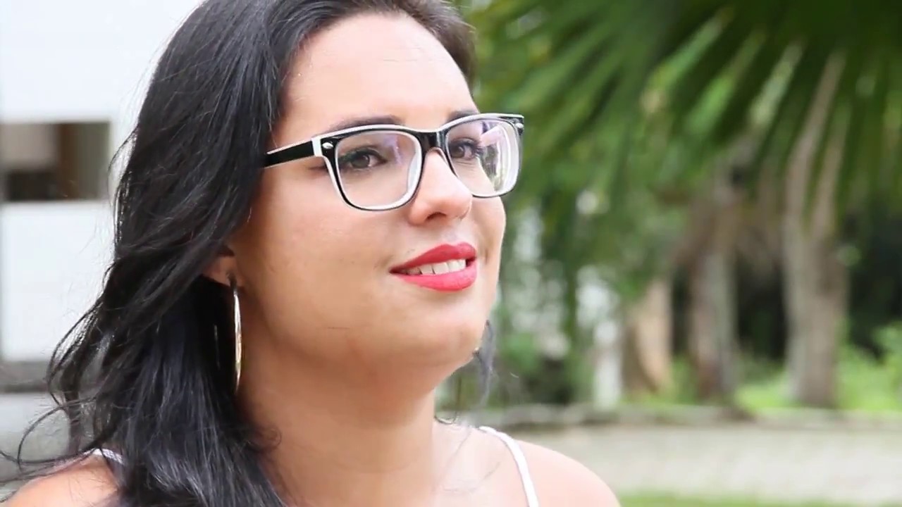 Documentário Além do Espelho