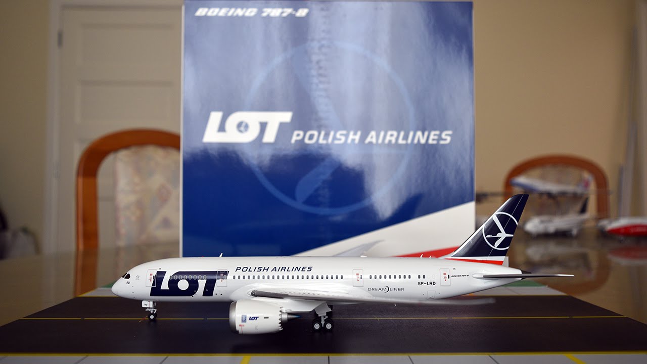 JC Wings 1:200 LOT 787-8 Dreamliner Unboxing and Review