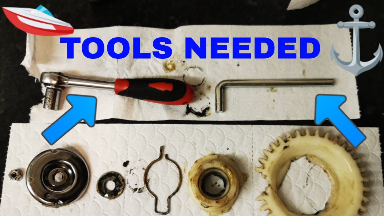 Replacing The Recoil Gear Cog On A Honda BF5 (5HP) Outboard Motor
