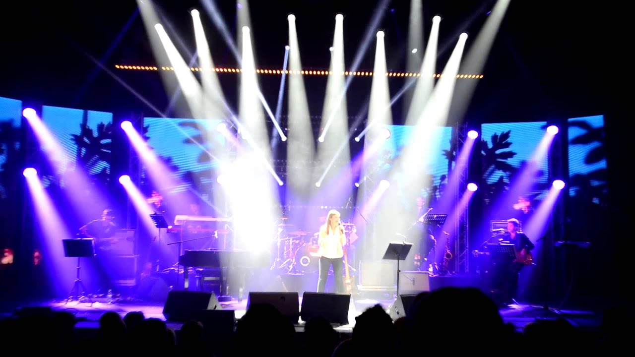 חני נחמיאס - מחרוזת שירי לאה נאור - טקס פרסי אקו