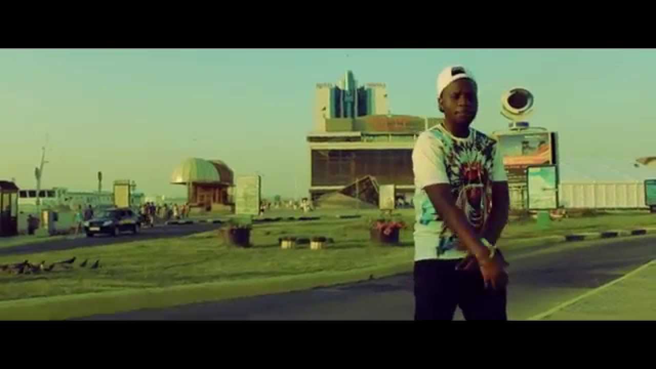 Dx Armel &laquo;A fragment of the clip&raquo;