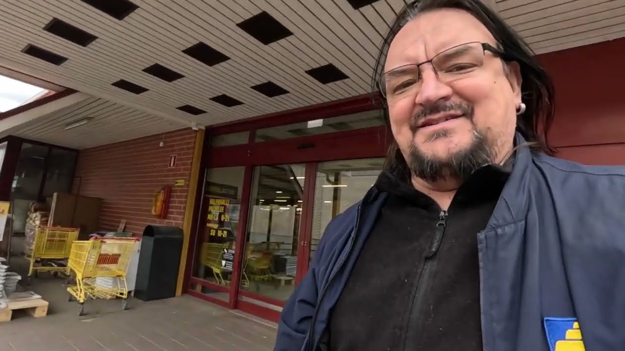 Kauhavan Halpahallissa käynti 10.4.2024