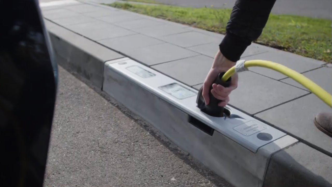 CURBS WITH INTELLIGENCE? THE CURB CHARGER, URBAN EV CHARGING.#Rheinmetall #CurbCharger #charger