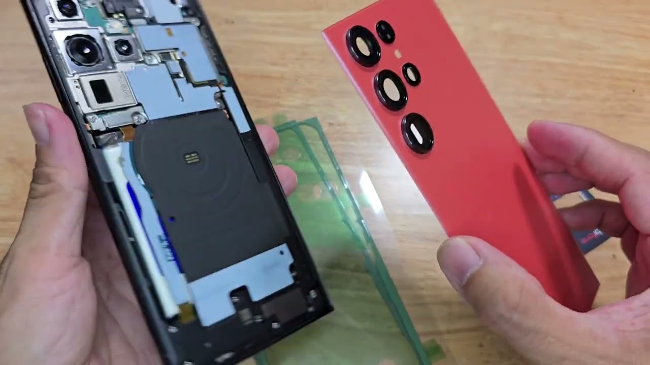 Điện thoại samsung bong keo lưng v&agrave; hướng dẫn d&aacute;n lại.
