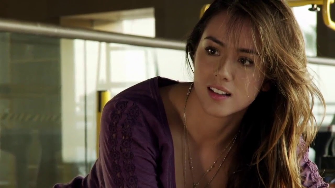 Agents of S.H.I.E.L.D 1x01 Skye Scenes Part 2