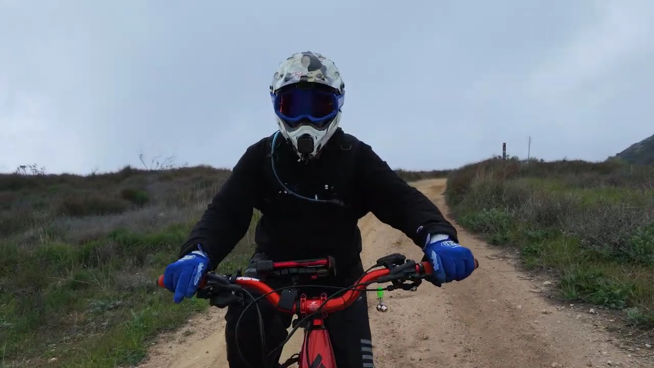 DJI Neo 2 Lone wolf MTB in the Cloud's