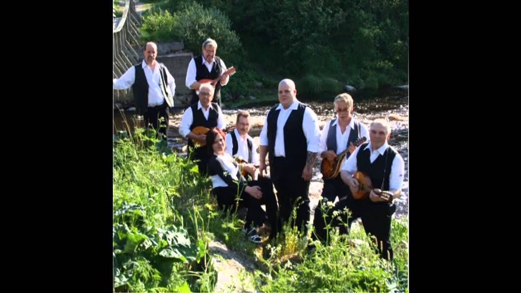 Jalasjärven Mandoliinimiehet & Sirpa Luoma - Polkkasoppa (Ievan polkka/Iitin tiltu)