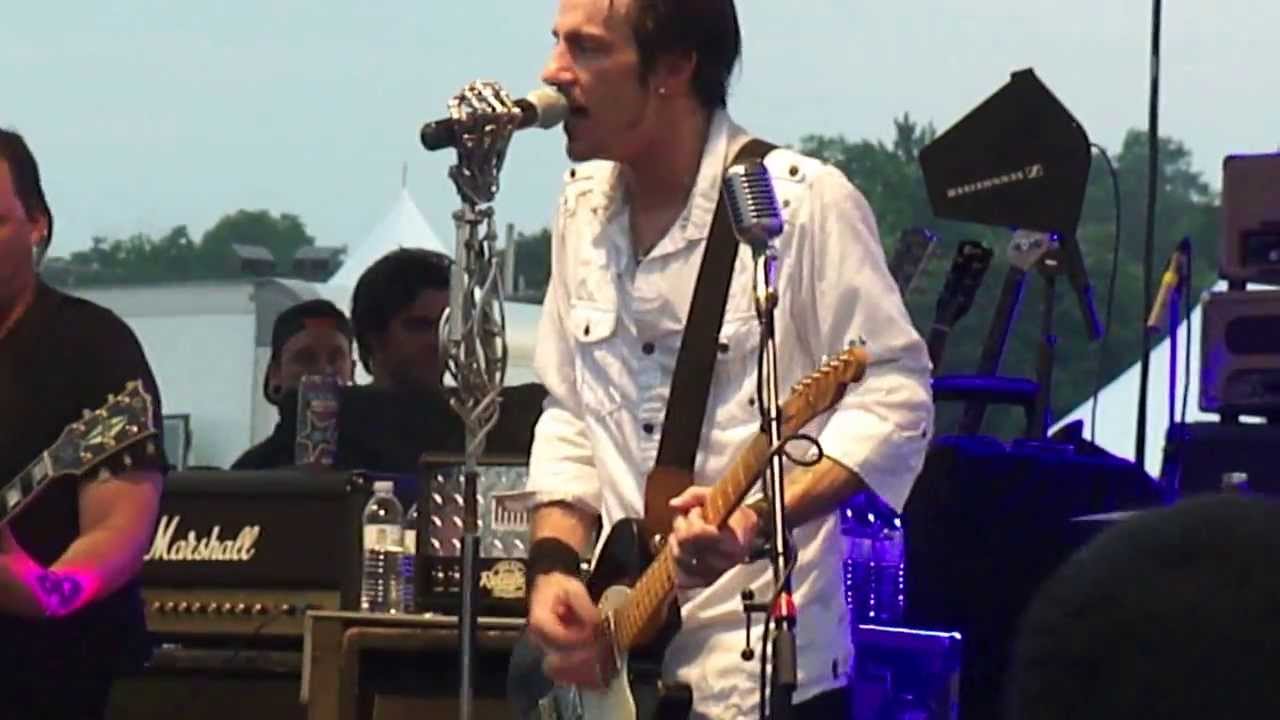 Adam Gontier- Rockapalooza 2013 HD PART 2 Jackson, MI Give into Me & Try to Catch Up With the World