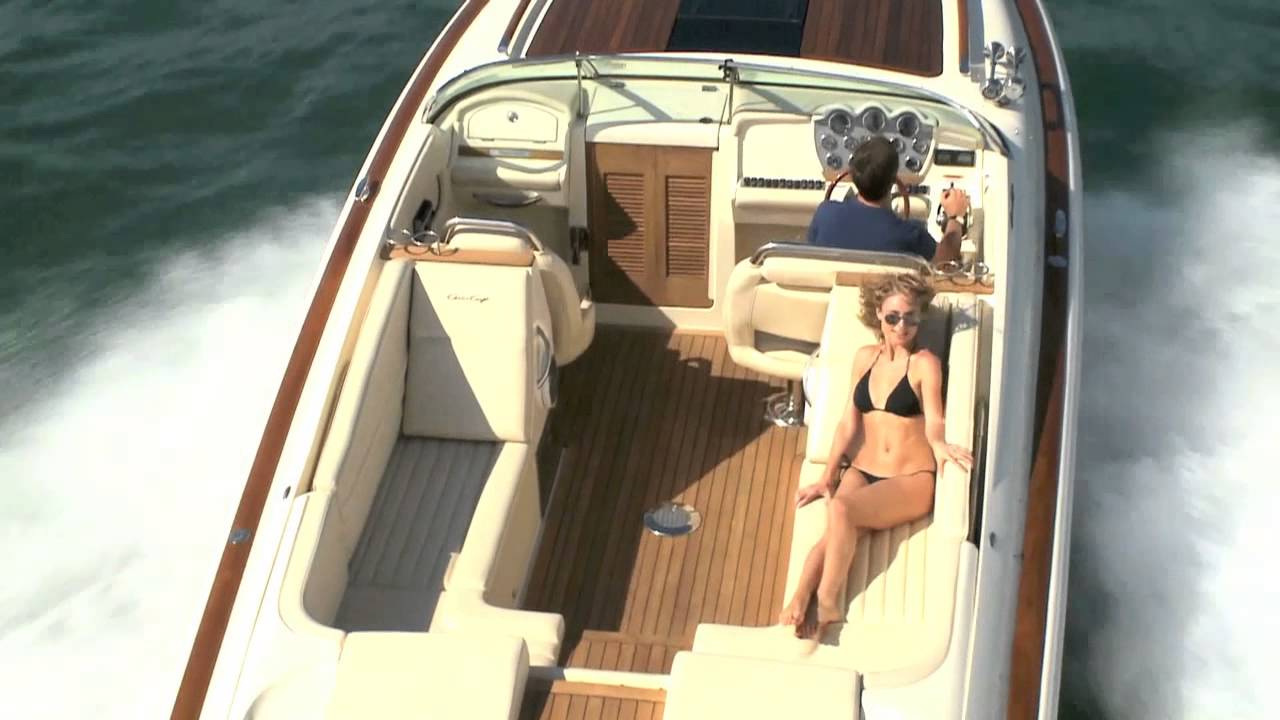 Essai Chris Craft Corsair 32 par Maxiboattv