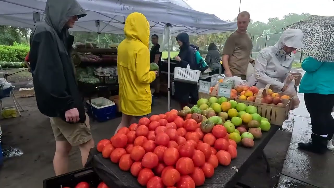 Walk with me in the rain at the Farmer’s Market (September 7, 2024)