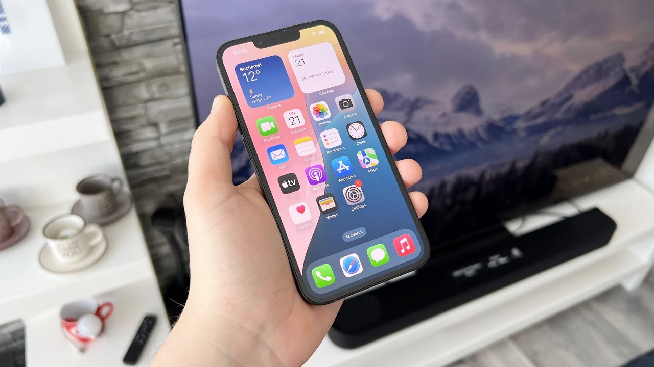 iPhone 16e review detaliat; Design retro, baterie mare și un nou modem Apple C1