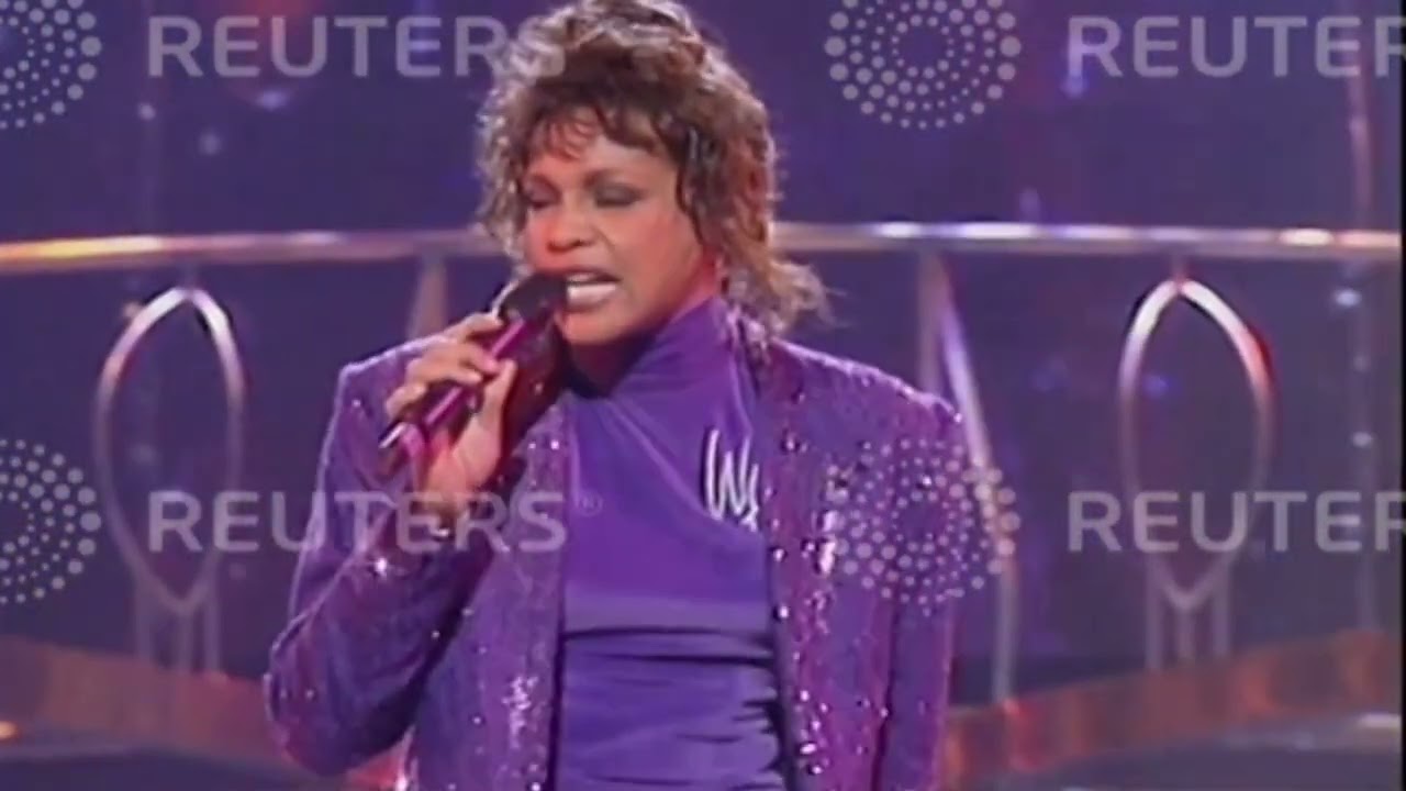 Rare new HD angle Whitney Houston Johannesburg 'So Emotional'!