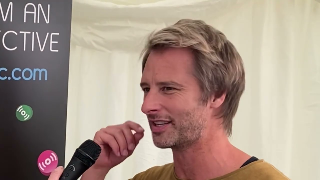Chesney Hawkes chats to Helen, backstage at Rewind Scotland, on Sunday