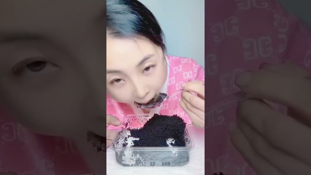 ASMR Flying Fish Roe 🧡 Super Crunchy Eating Sounds 😮&zwj;💨#asmr #tobikoasmr #flyingfishroe