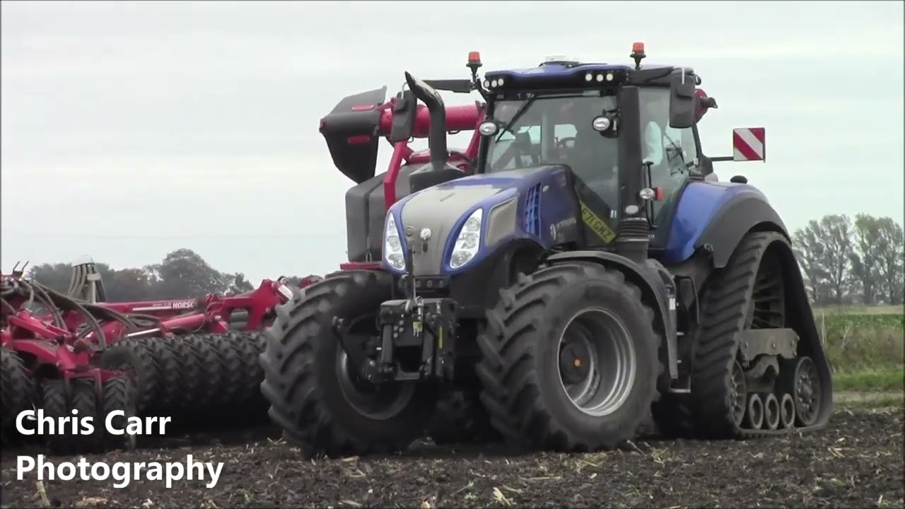 New Holland T8.435 Genesis halftrack pulling a 12m Horsch drill